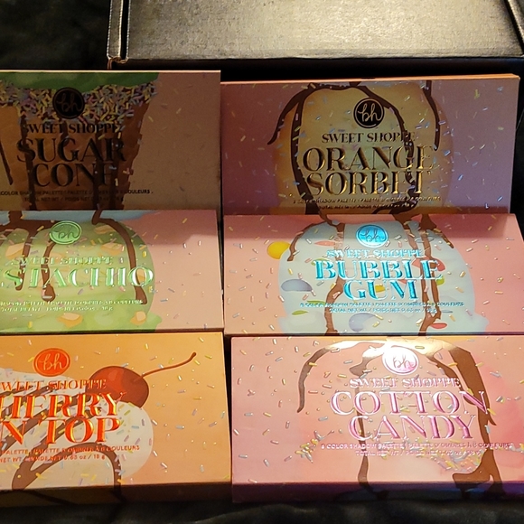 BH eyeshadow pallets - Picture 2 of 2